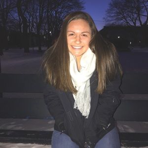 Meet your Posher, Emily